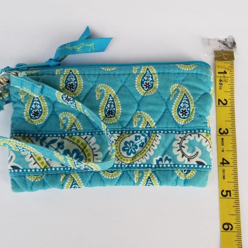 Vera Bradley Bermuda Blue Wristlet
